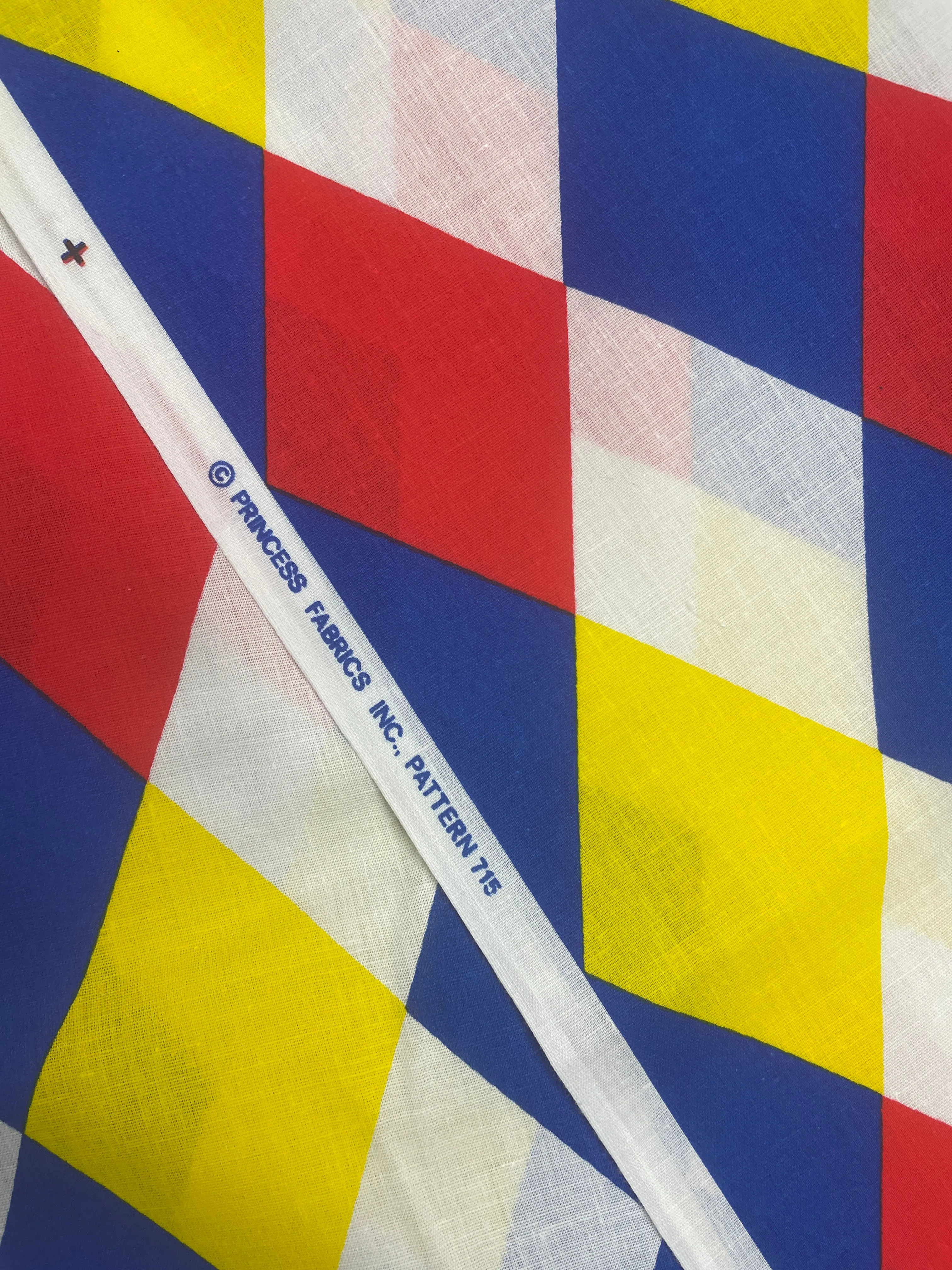 8  YD Poly/Cotton - Red, Yellow, Blue and White Diamonds