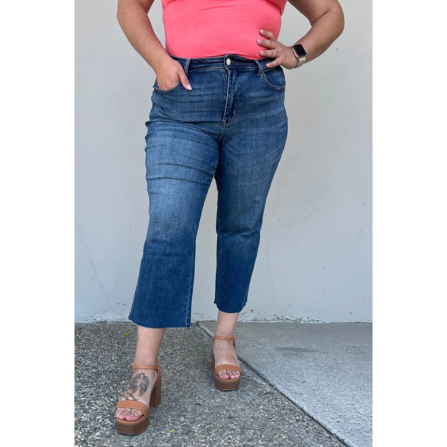 Judy Blue Renee Full Size Medium Wash Wide Leg Cropped Jeans